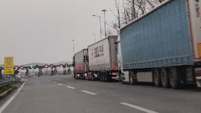 Na Batrovcima tri sata